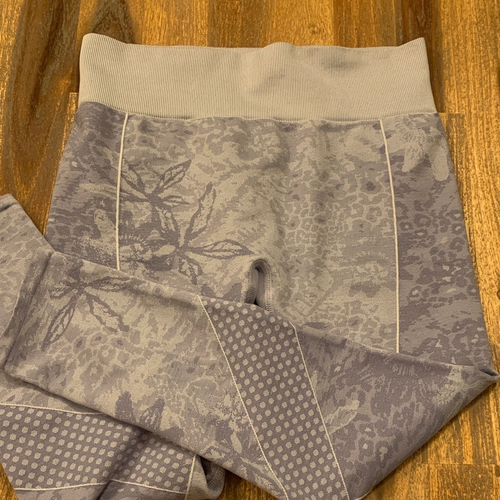 Fabletics workout tights. Size small.